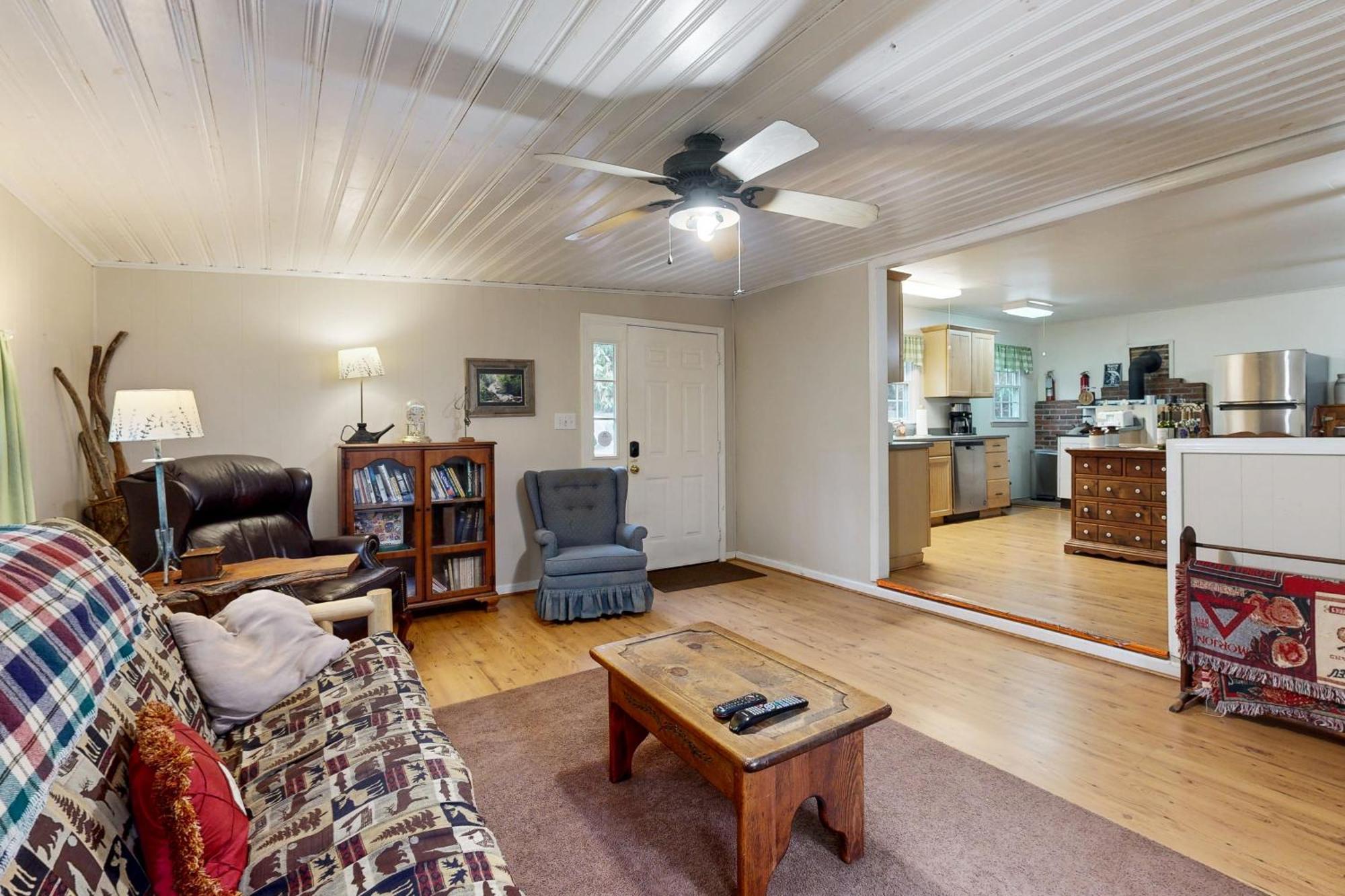 1 Bed 1 Bath Vacation Home In Sylva Exteriör bild