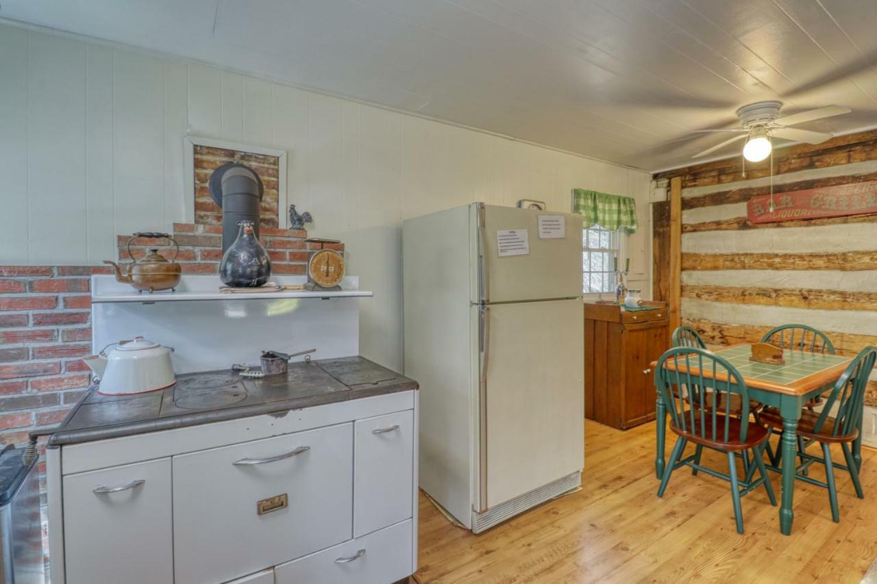 1 Bed 1 Bath Vacation Home In Sylva Exteriör bild