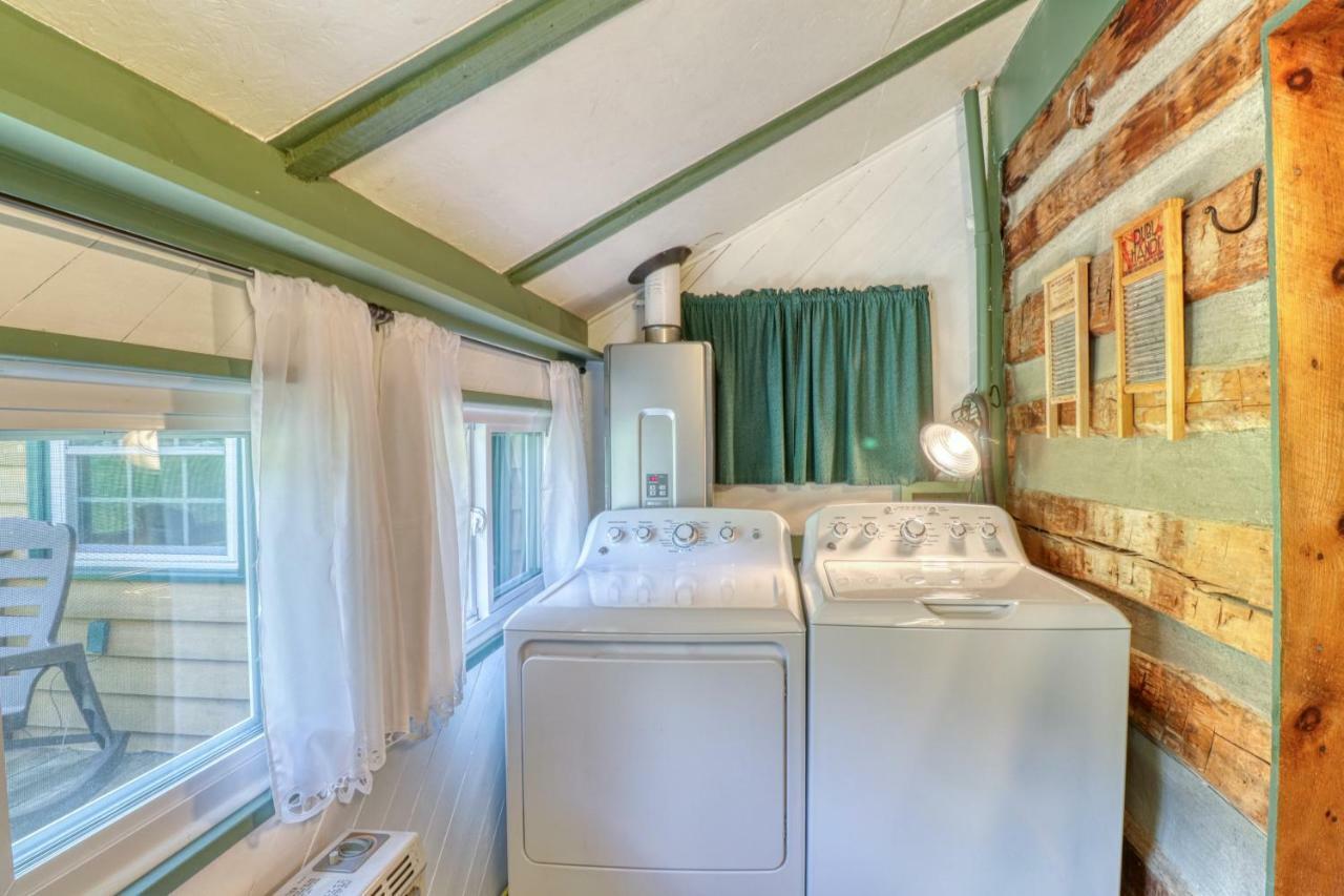 1 Bed 1 Bath Vacation Home In Sylva Exteriör bild