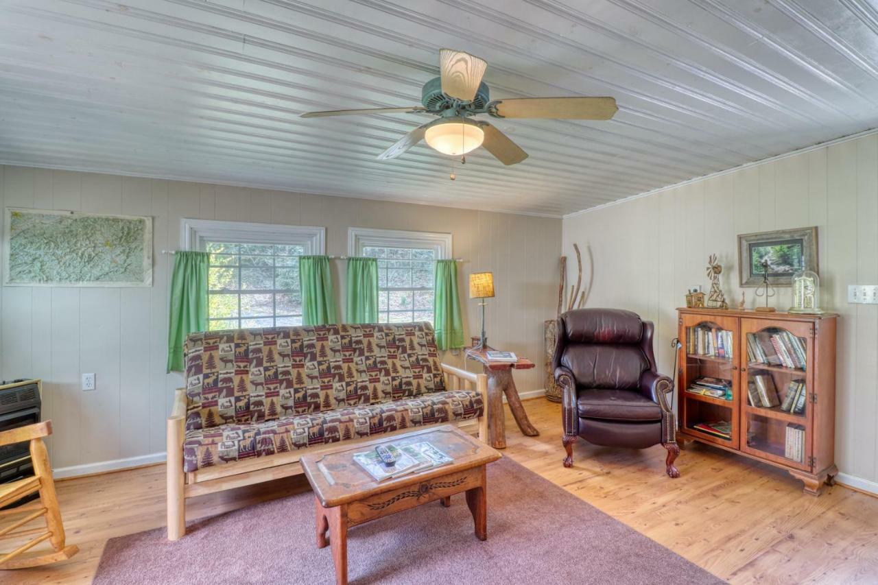 1 Bed 1 Bath Vacation Home In Sylva Exteriör bild