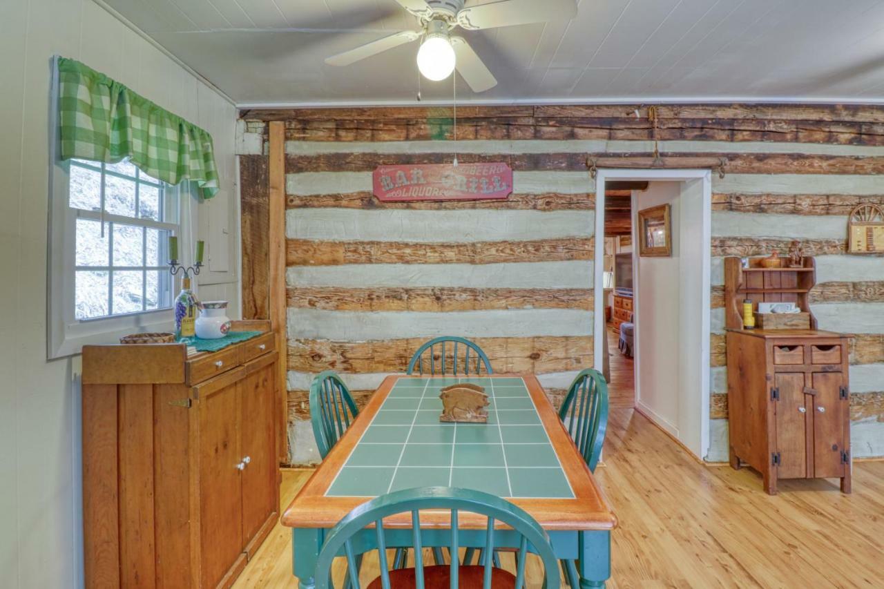 1 Bed 1 Bath Vacation Home In Sylva Exteriör bild